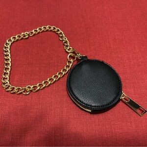 Wristlet coin purse with golden thick chain